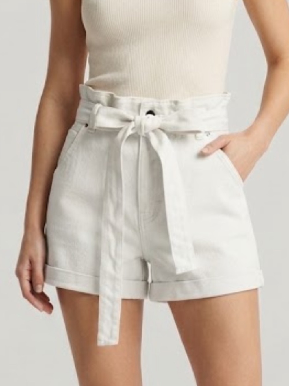 H & M‎ Shorts with Belt